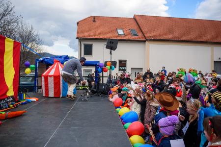 PUST (85 of 140)